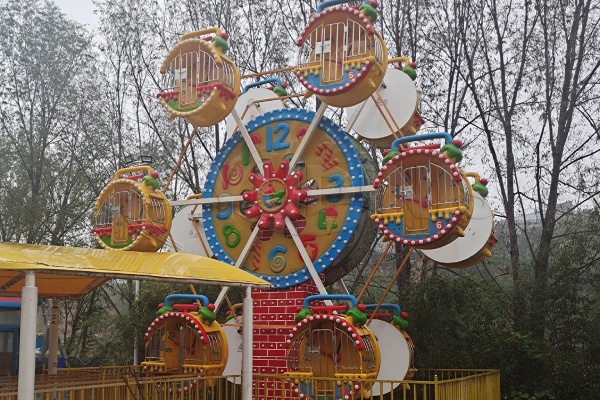 Buy Kiddie Ferris Wheel from Dinis Carnival Ride Manufacturer